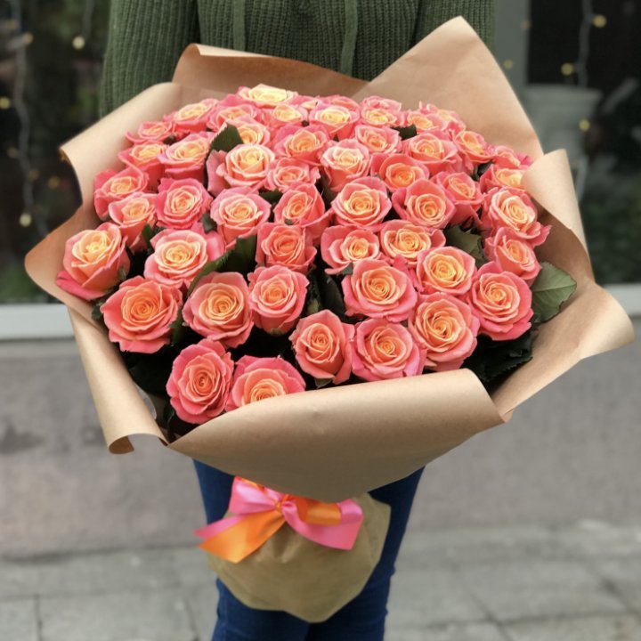 55 роз мисс пигги в Красной Поляне
