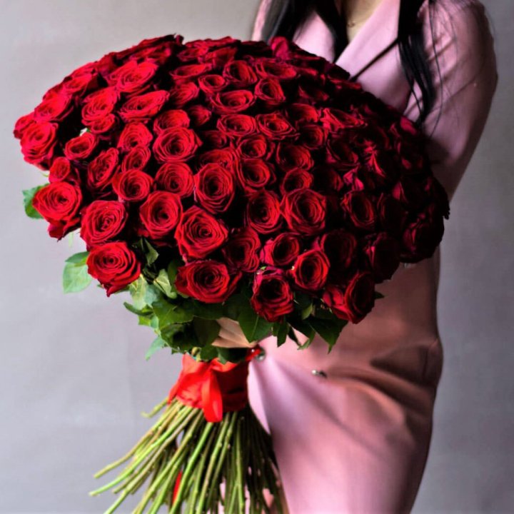 101 высокая роза в Красной Поляне