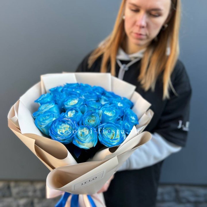 Букет синих роз блю логан в Красной Поляне