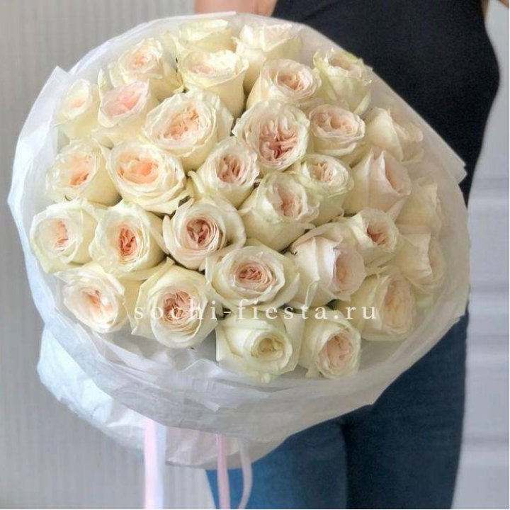 35 роз Охара в Красной Поляне