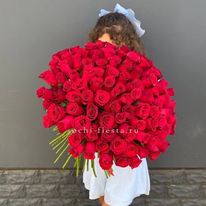 101 красная роза с доставкой в Красной Поляне