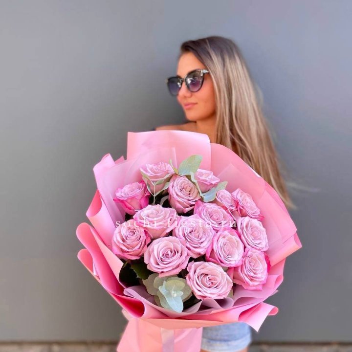 Букет розовых роз 2 в Красной Поляне