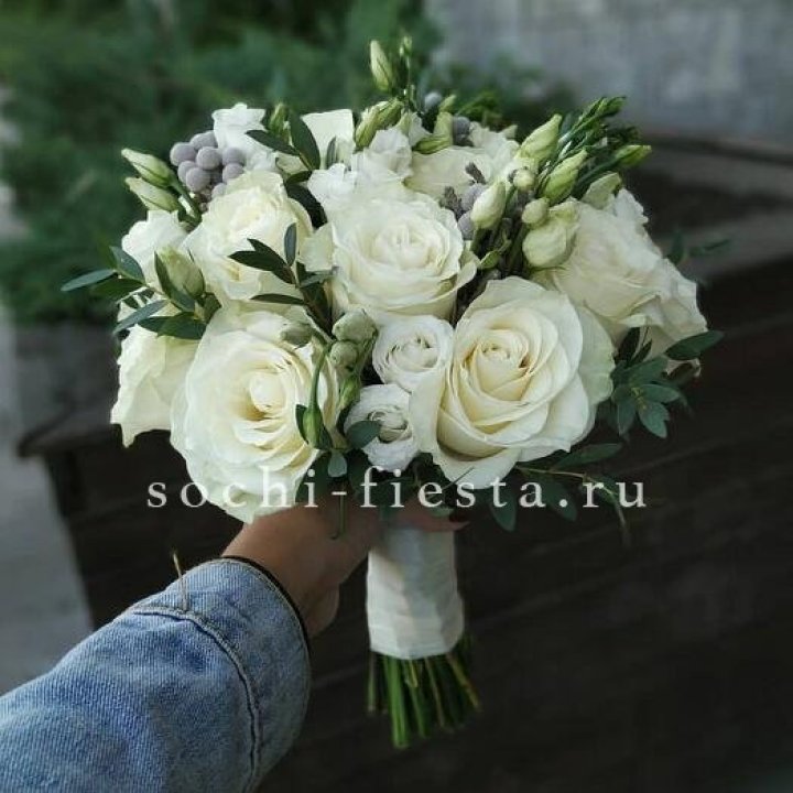 Свадебный букет №5 в Красной Поляне