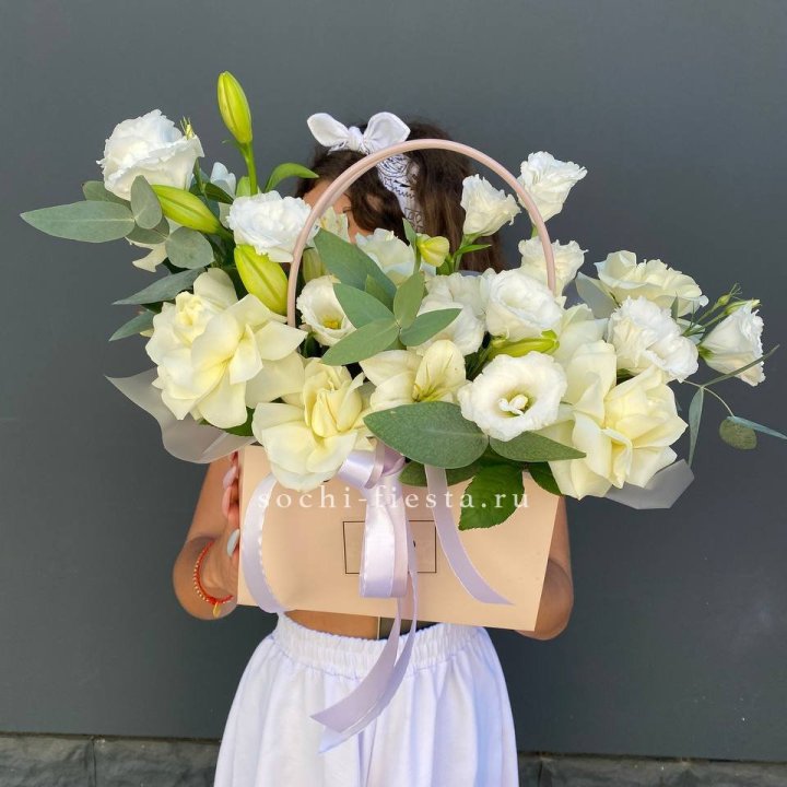 Сумочка цветов "Mattina" в Красной Поляне