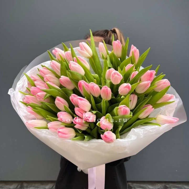 Букет тюльпанов нежно-розовых в Красной Поляне