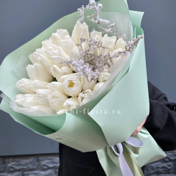 Букет белых тюльпанов "Бьянко" в Красной Поляне