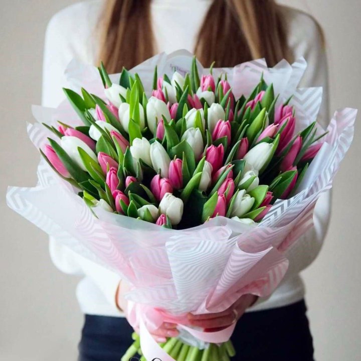 Букет тюльпанов "Лолита" в Красной Поляне
