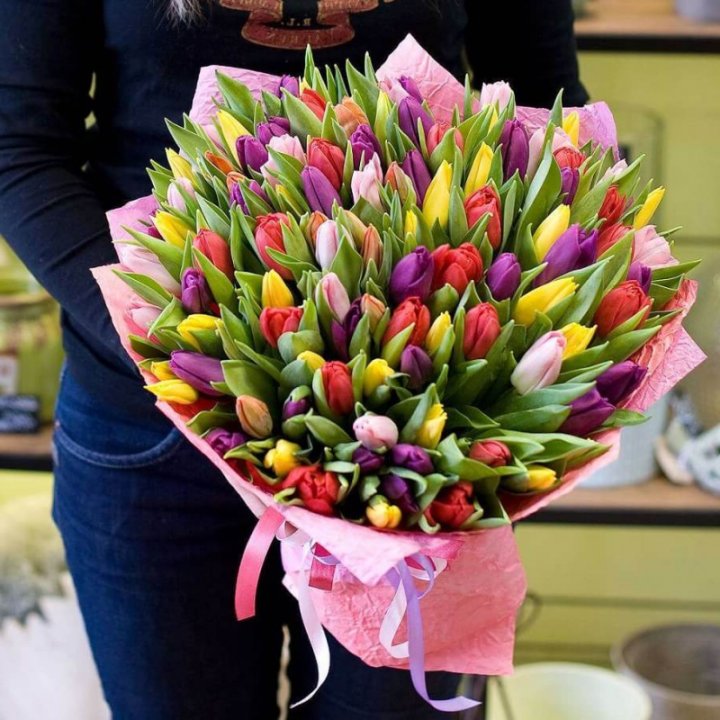 101 тюльпан "Джуси" в Красной Поляне