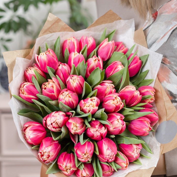 Букет пионовидных тюльпанов в Красной Поляне