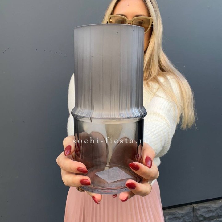 Стеклянная ваза №3 в Красной Поляне