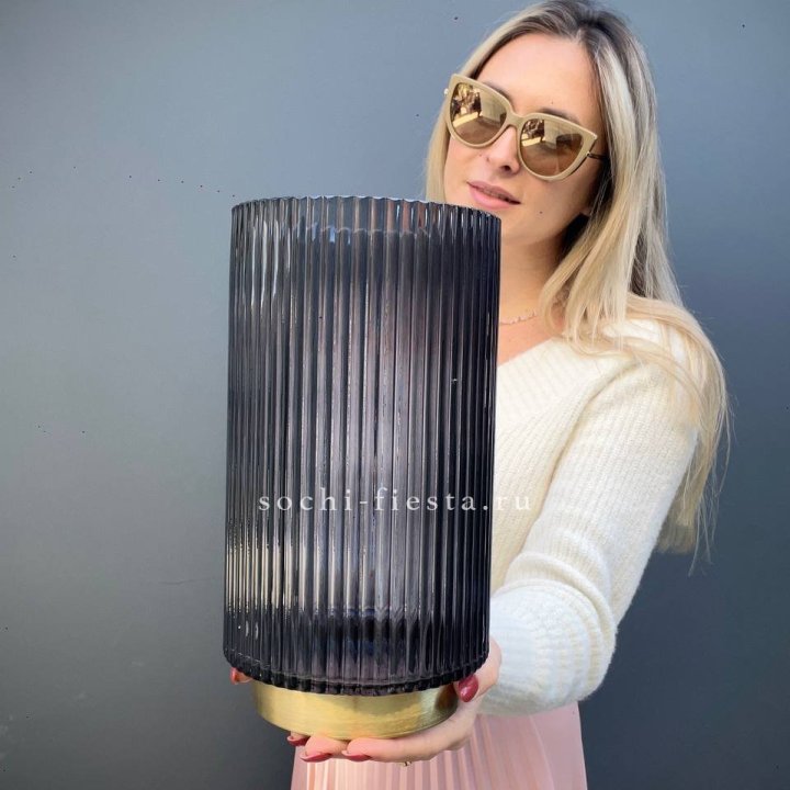 Стеклянная ваза №4 в Красной Поляне