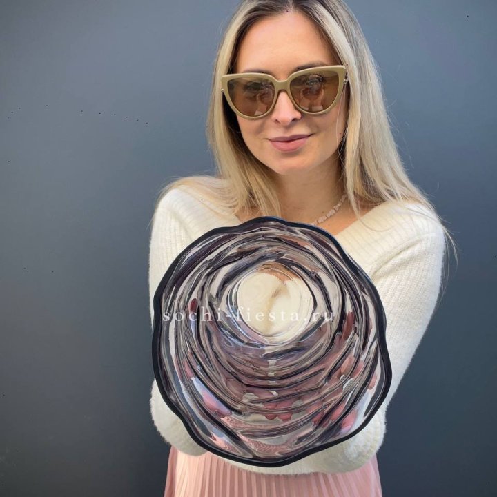 Стеклянная ваза №2 в Красной Поляне