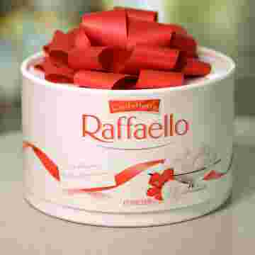 Конфеты Raffaello XL в Красной Поляне